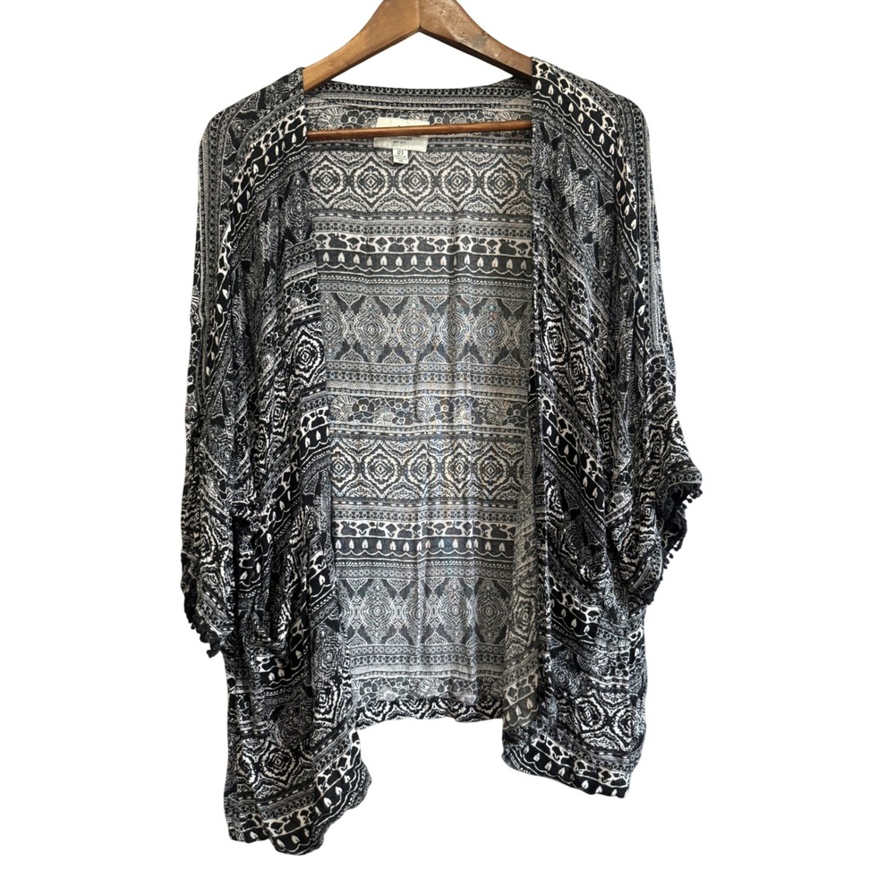 American Eagle Kimono Women XS-S Black White Geometric Pom‎ Pom Trim Open Front